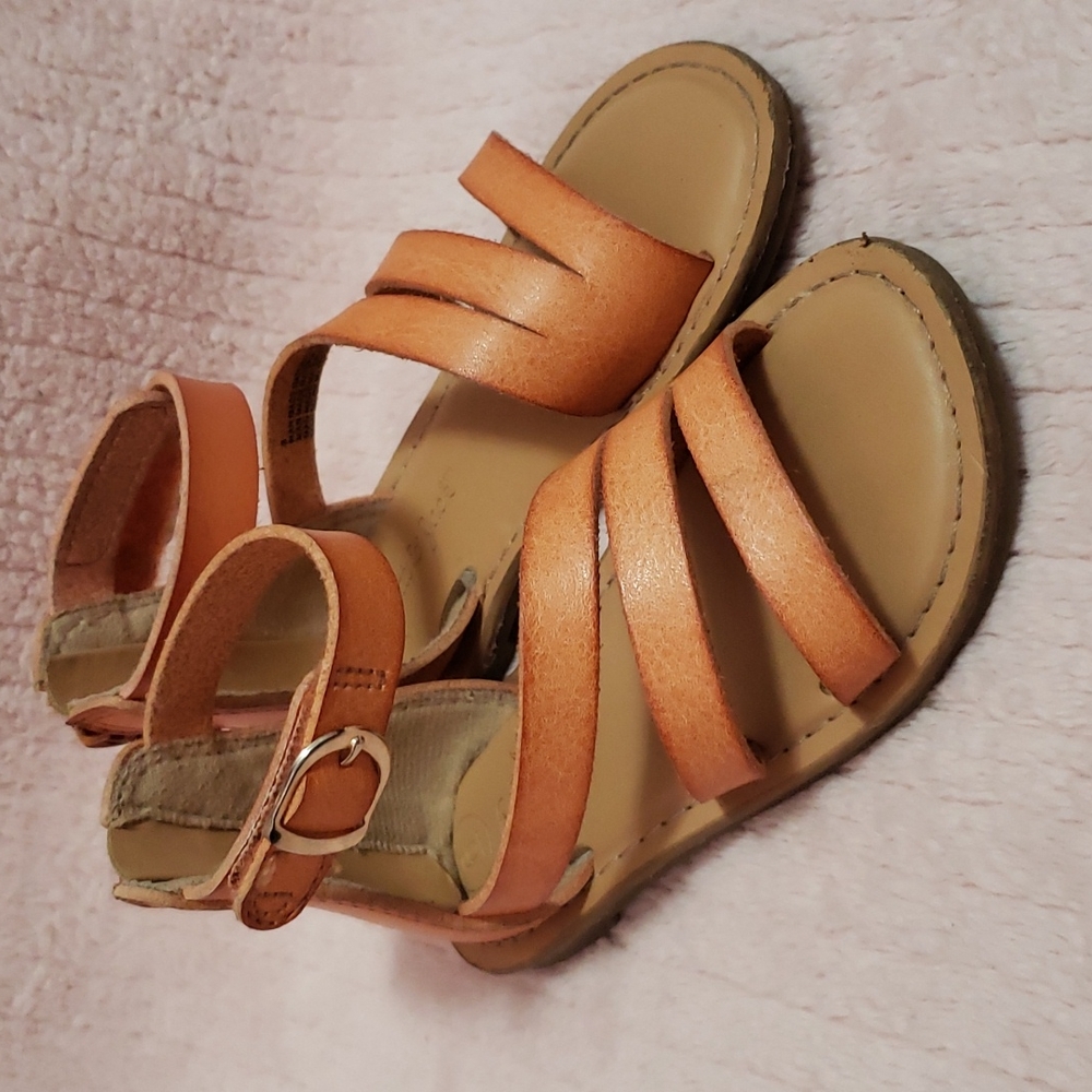 Cat & Jack sandle 6